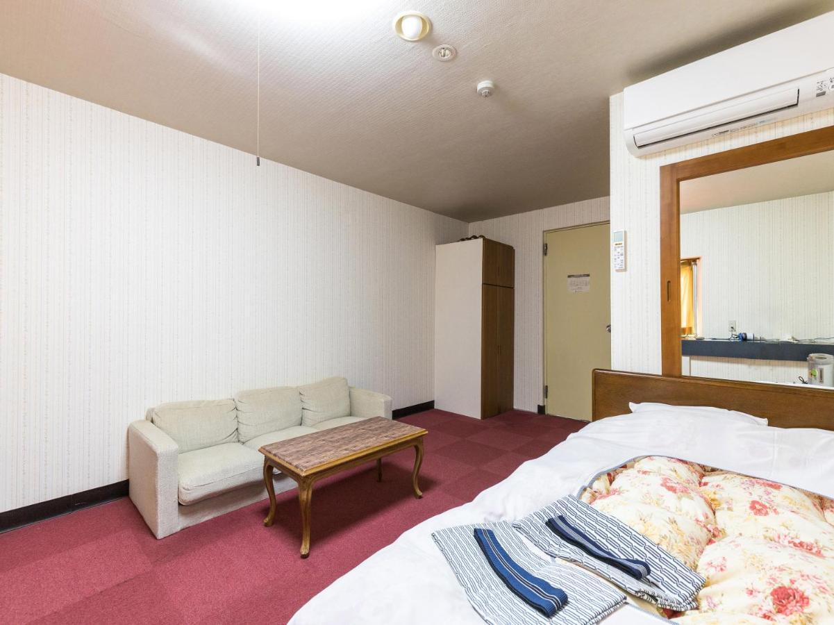 Oyo Joetsu Central Hotel Takada-Nakamachi Eksteriør bilde